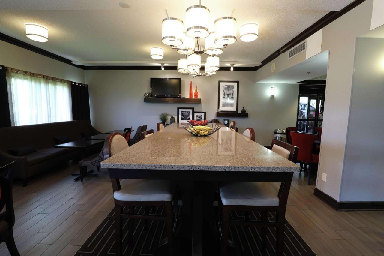 Hampton Inn Dyersburg Eksteriør bilde