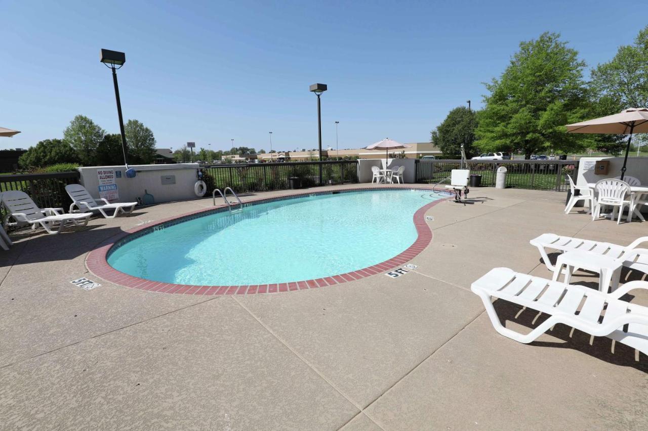Hampton Inn Dyersburg Eksteriør bilde